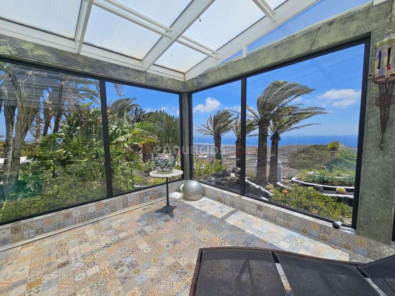 Villa exclusiva en La Asomada con vistas panorámicas al océano y a Fuerteventura