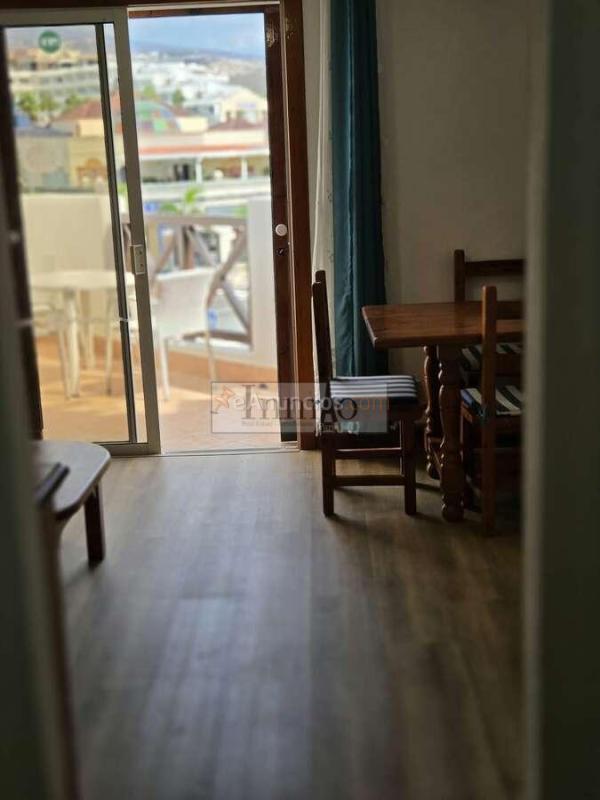 Apartamento reformado de 1 dormitorio con terraza en Parque Santiago 3, Playa de las Américas