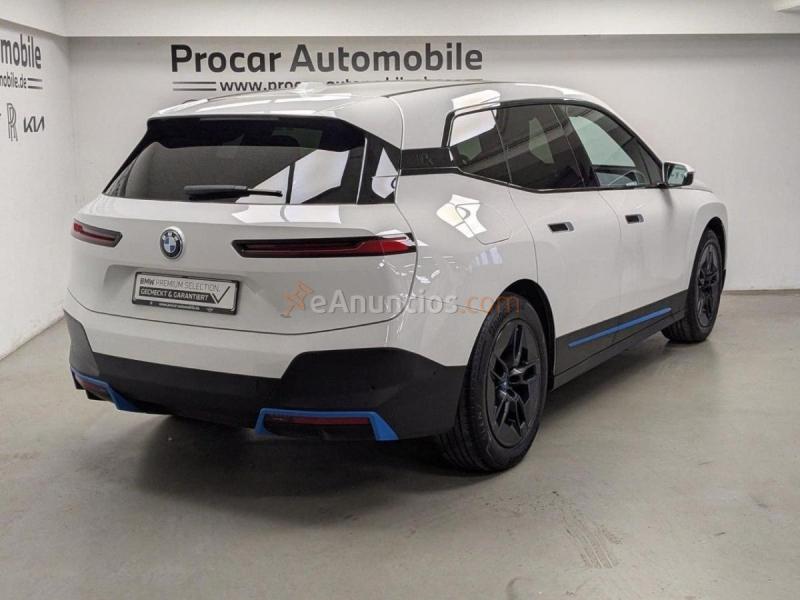 BMW iX xDrive40
