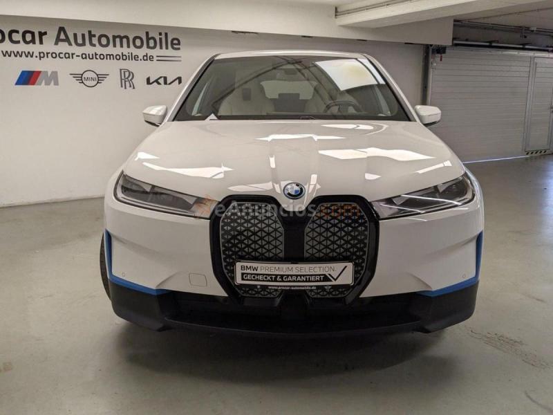 BMW iX xDrive40