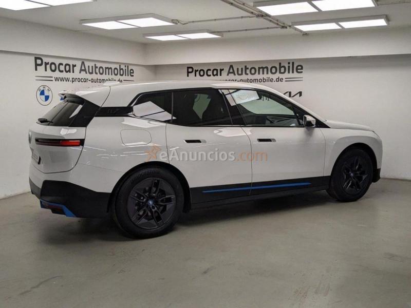 BMW iX xDrive40
