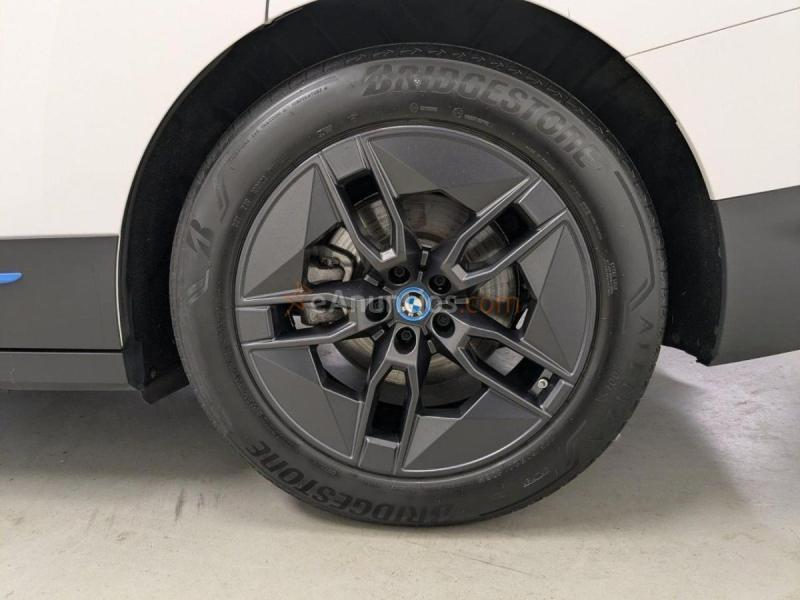 BMW iX xDrive40