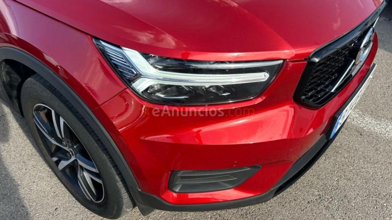 Volvo XC40 XC40 1.5 T3 R-DESIGN AUTO 163 5P
