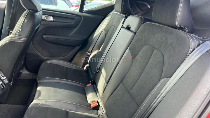 Volvo XC40 XC40 1.5 T3 R-DESIGN AUTO 163 5P