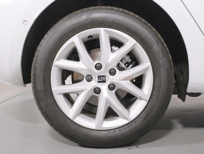 Seat Leon LEON 1.5 ETSI MHEV 110KW SS STYLE SP ED DSG 5P