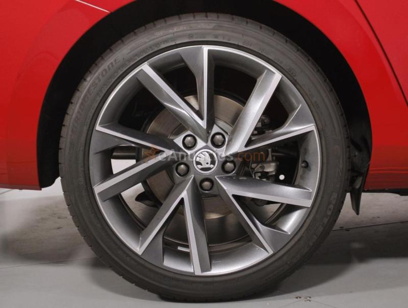 Skoda Superb SUPERB 1.4 TSI PHEV DSG SPORTLINE 5P