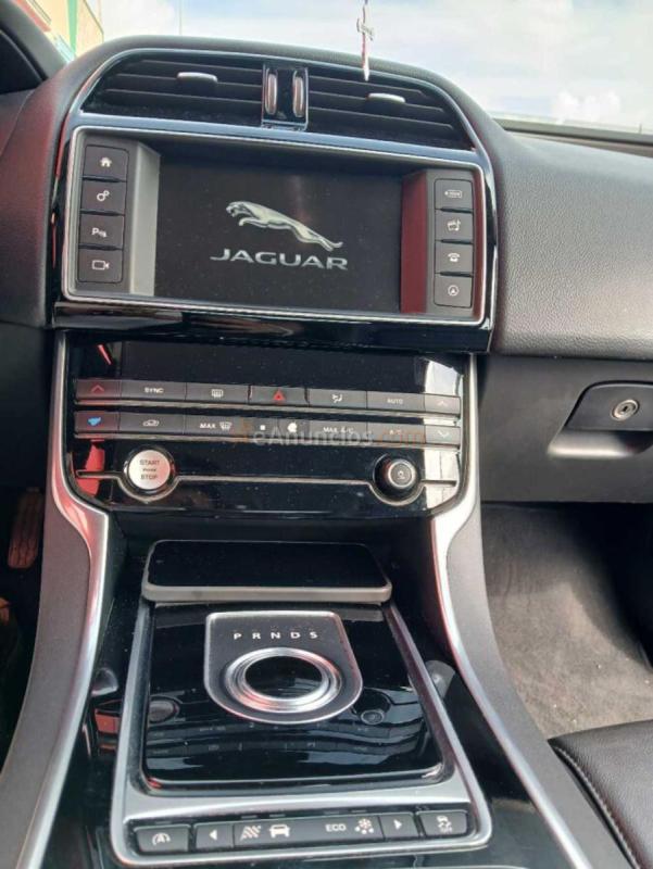 Jaguar XE 2.0 AJ200D Diesel RWD 180cv RSport 