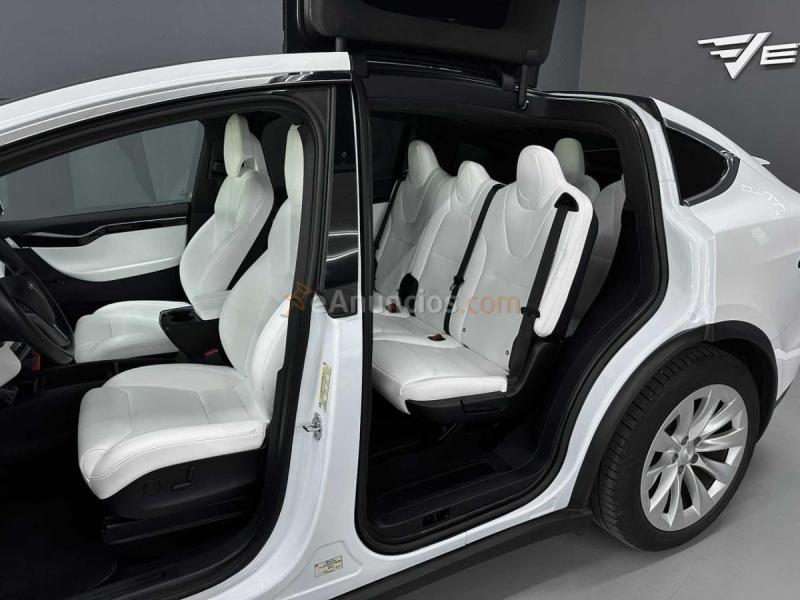 Tesla Model X Dual Motor Standard Range 6 plazas