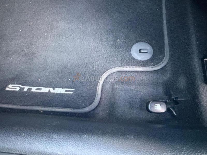 Kia Stonic 1.0 T-GDi 88kW (120CV) Drive