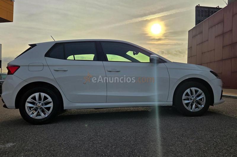 Skoda fabia mpi 80cv. Ambition mpi 80cv. Ambition, muy equipado y muy buen estado