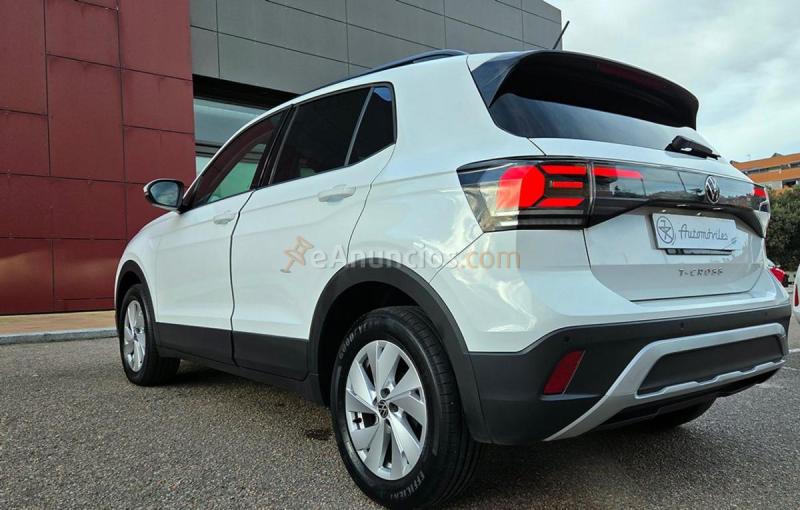 Volkswagen T-Cross TSI 95CV. LIFE E6 TSI 95cv. LIFE IMPECABLE Y MUY EQUIPADO