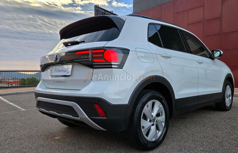 Volkswagen T-Cross TSI 95CV. LIFE E6 TSI 95cv. LIFE IMPECABLE Y MUY EQUIPADO