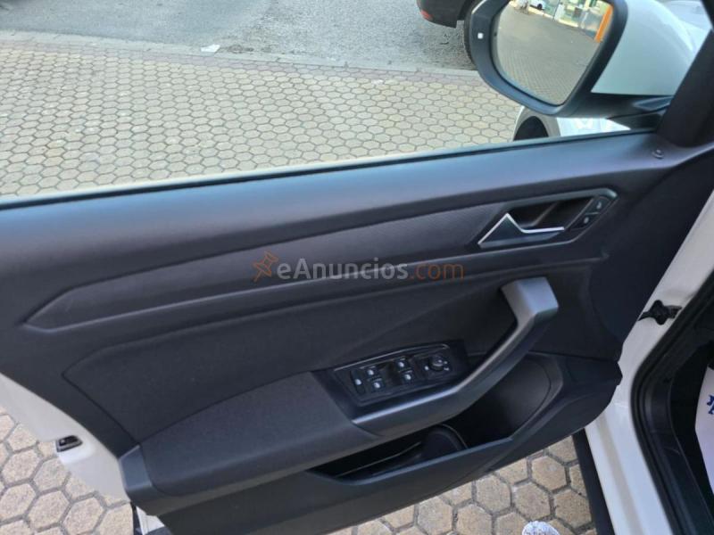 Volkswagen T-Roc Life 2.0 TDI 85 kW