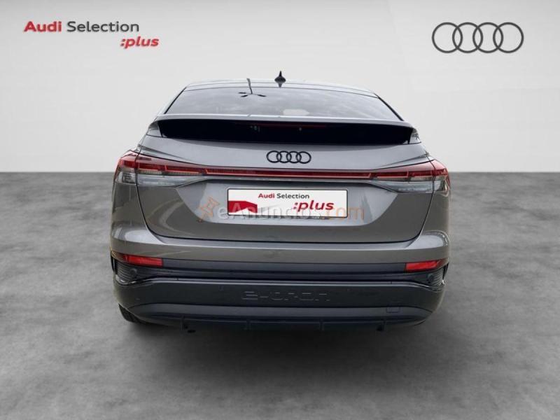 Audi Q4 Black line edition 45 e-tron 82kWh 210 kW (286 CV)