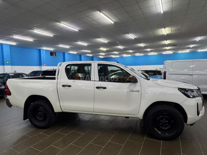 Toyota Hilux 2.4 D4D CABINA DOBLE GX