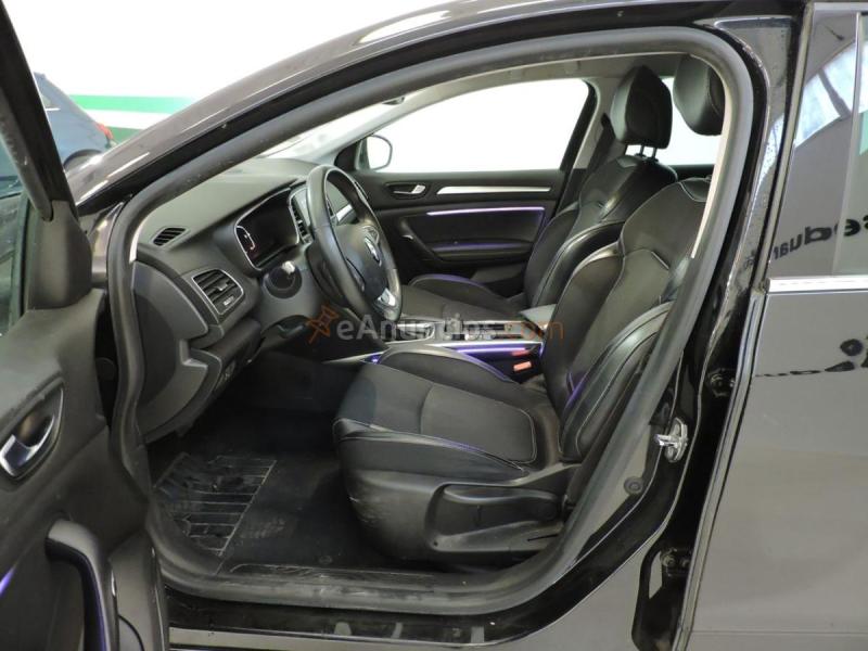 Renault Megane Sport Tourer Techno TCe 103 kW