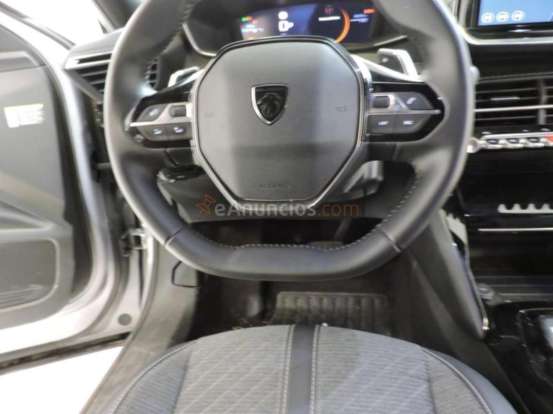 Peugeot 2008 Allure Hybrid 145 e-DCS6