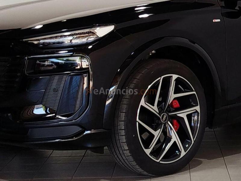 Audi Q6 e-tron Black Line Performance 240 kW (326 CV)