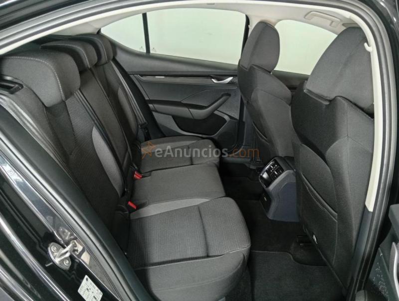 Skoda Octavia 1.5 TSI m-HEV Selection DSG 110 kW (150 CV)