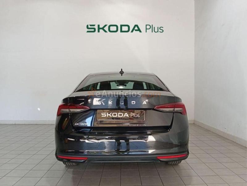Skoda Octavia 1.5 TSI m-HEV Selection DSG 110 kW (150 CV)