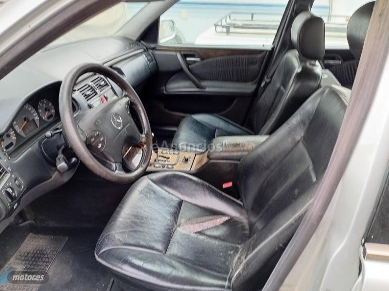 Mercedes Clase E E320 AVANT CDI AVANTGARDE AUT. 197 CV. de 1999 con 374.000 Km por 1.500 EUR. en Murcia
