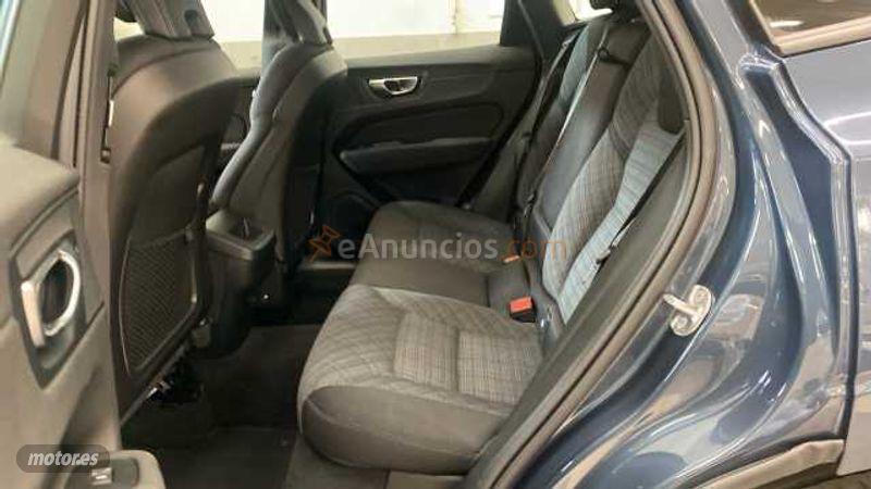 Volvo XC 60 XC60 CORE B5 (G) AWD MILD HYBRID de 2026 con 22.974 Km por 44.650 EUR. en Navarra