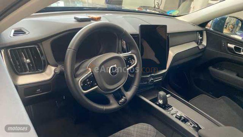 Volvo XC 60 XC60 CORE B5 (G) AWD MILD HYBRID de 2026 con 22.974 Km por 44.650 EUR. en Navarra