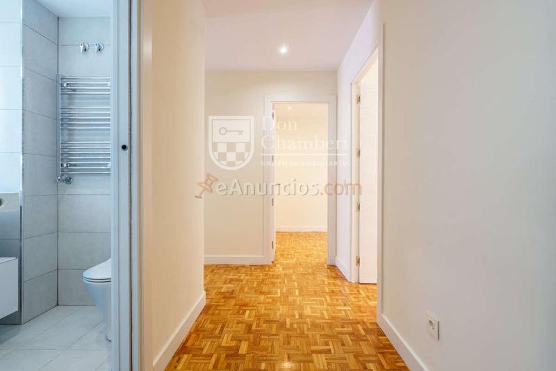 (Ref.641871) Piso exterior con terraza y 2 habitaciones, recién reformado, Chamberí