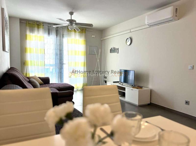 Residencial Las Terrazas II, 2 habitaciones con terraza de 42m2, garaje y trastero
