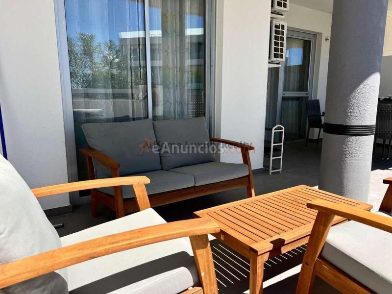 Residencial Las Terrazas II, 2 habitaciones con terraza de 42m2, garaje y trastero