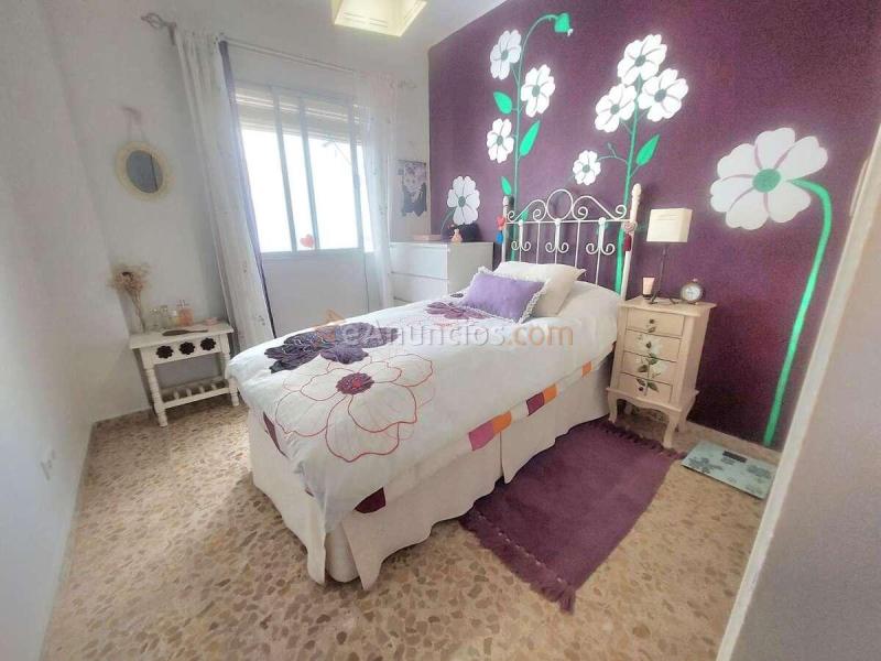 Amplio apartamento de 3 dormitorios en el centro, con la playa a un agradable paseo