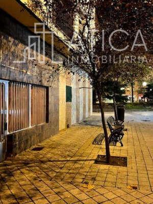 Local en alquiler en Barrio del Oeste